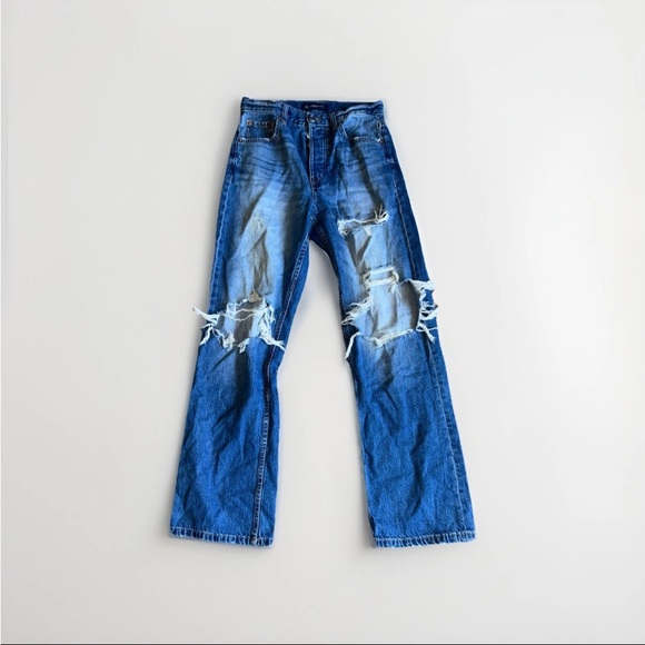 Aeropostale 90's Baggy Button Fly Distressed Women's size 6 Denim jeans - Picture 1 of 3